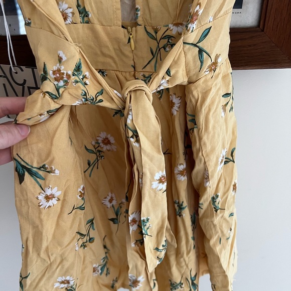 Active USA Yellow Floral Romper - Picture 2 of 5
